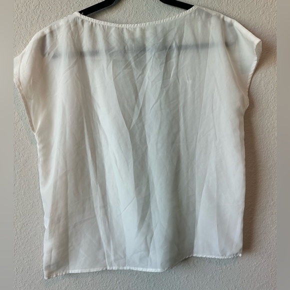 NEW Francesca's Collections White and Gray Boxy Crop Blouse Size L - Picture 2 of 6